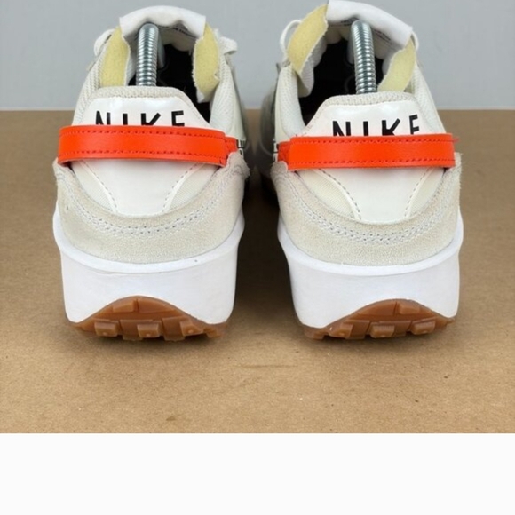 Nike Waffle Debut White Leopard Swoosh Athletic Shoes Womens 8.5 Black Orange - Picture 3 of 9